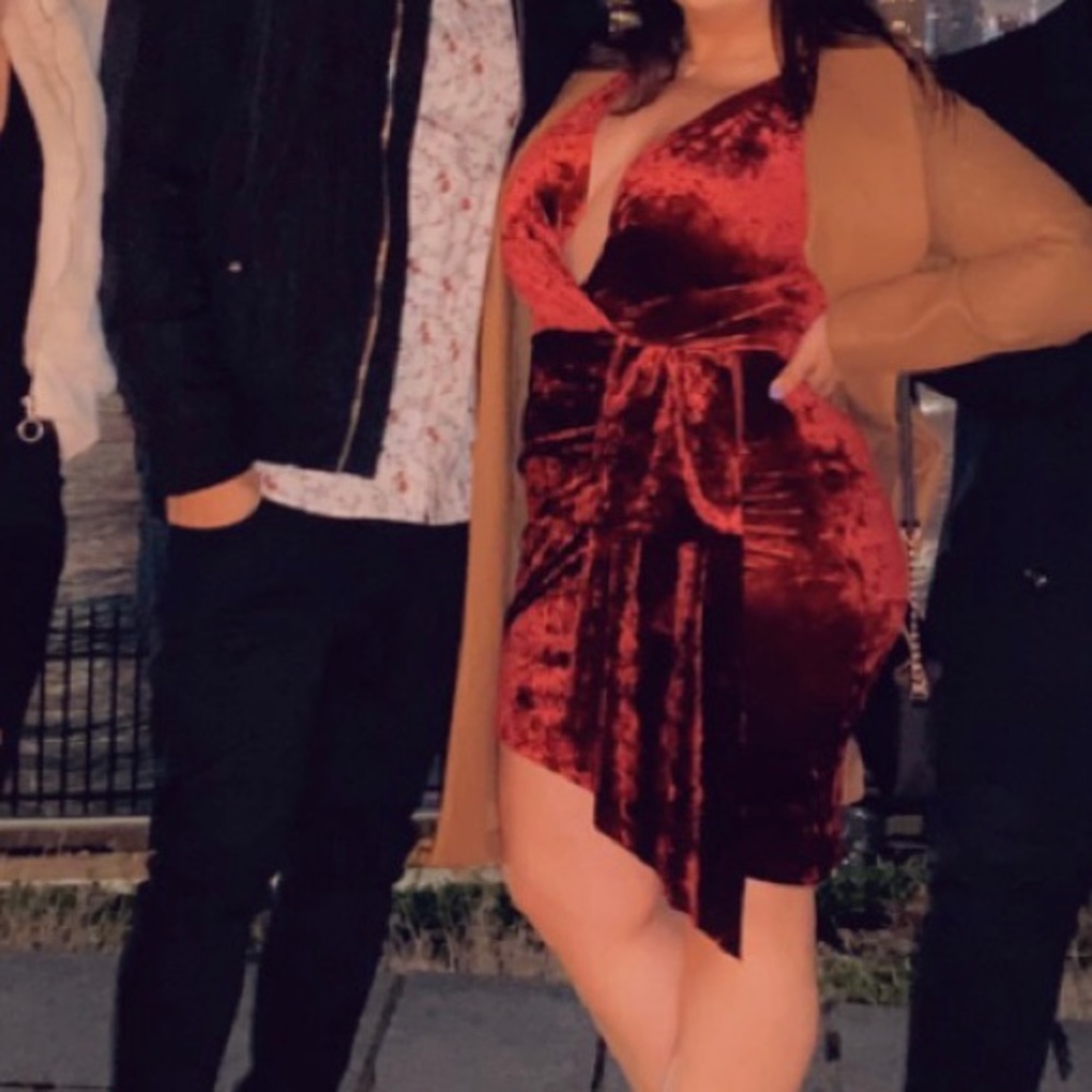 Red Velvet Dress ❣️